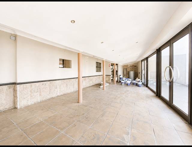 516M² CO-WORKING SPACE TO LET IN BEREA WEST